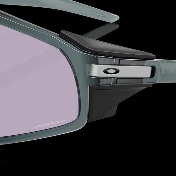 Oakley Latch panel Sunglasses - Picture 2 of 7